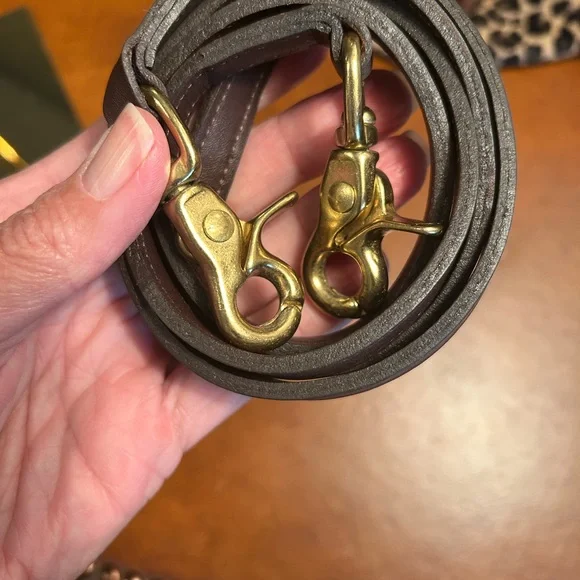 Coach Vintage Station Mahogany 1005-336
Made in US - Picture 12 of 12